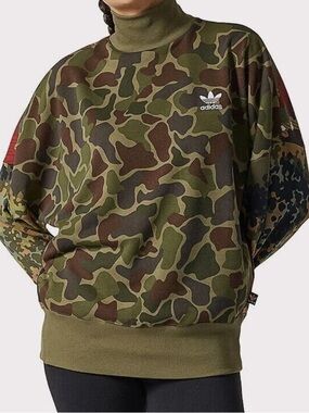 Adidas Originals Womens Pharrell Williams Hu Hiking Camo Sweater Small